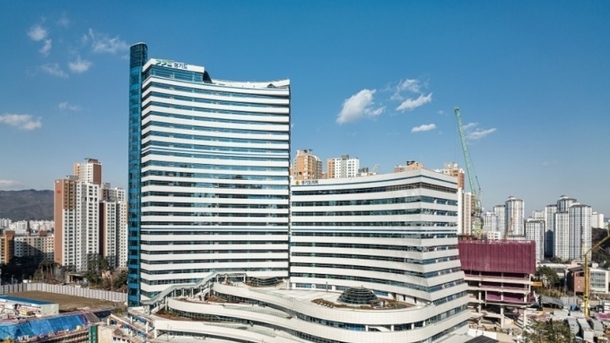 경기도 인구 1,400만 돌파. 전 국민의 26.6가 경기도에 산다