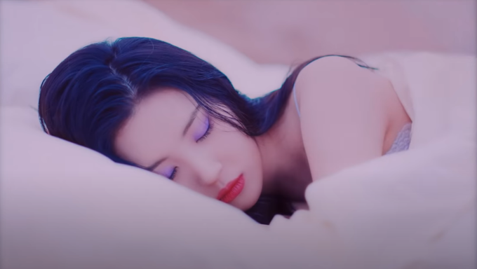 유튜브 SUNMI - 보라빛 밤(pporappippam) 캡쳐