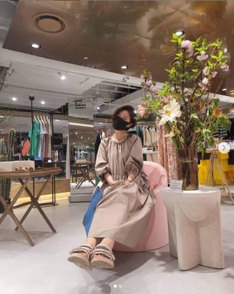 사진츨처=황정음 SNS