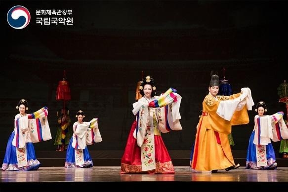 태평무(군무) (사진제공=국립국악원 공식블로그 ‘국악누리’)
